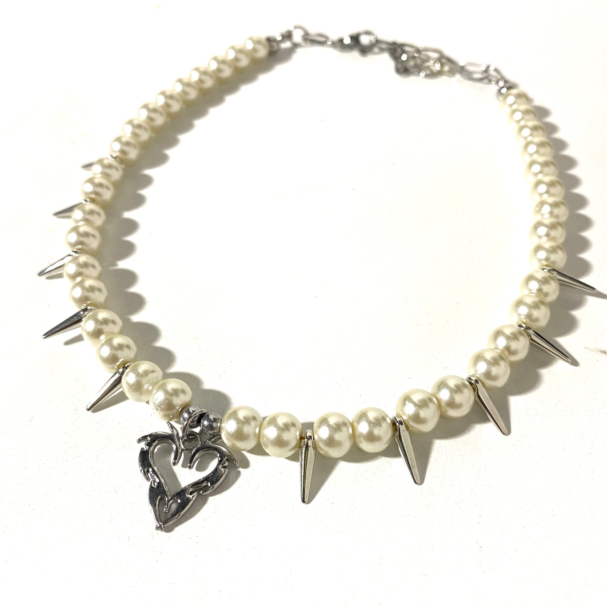 GOTHIC HEART PEARL