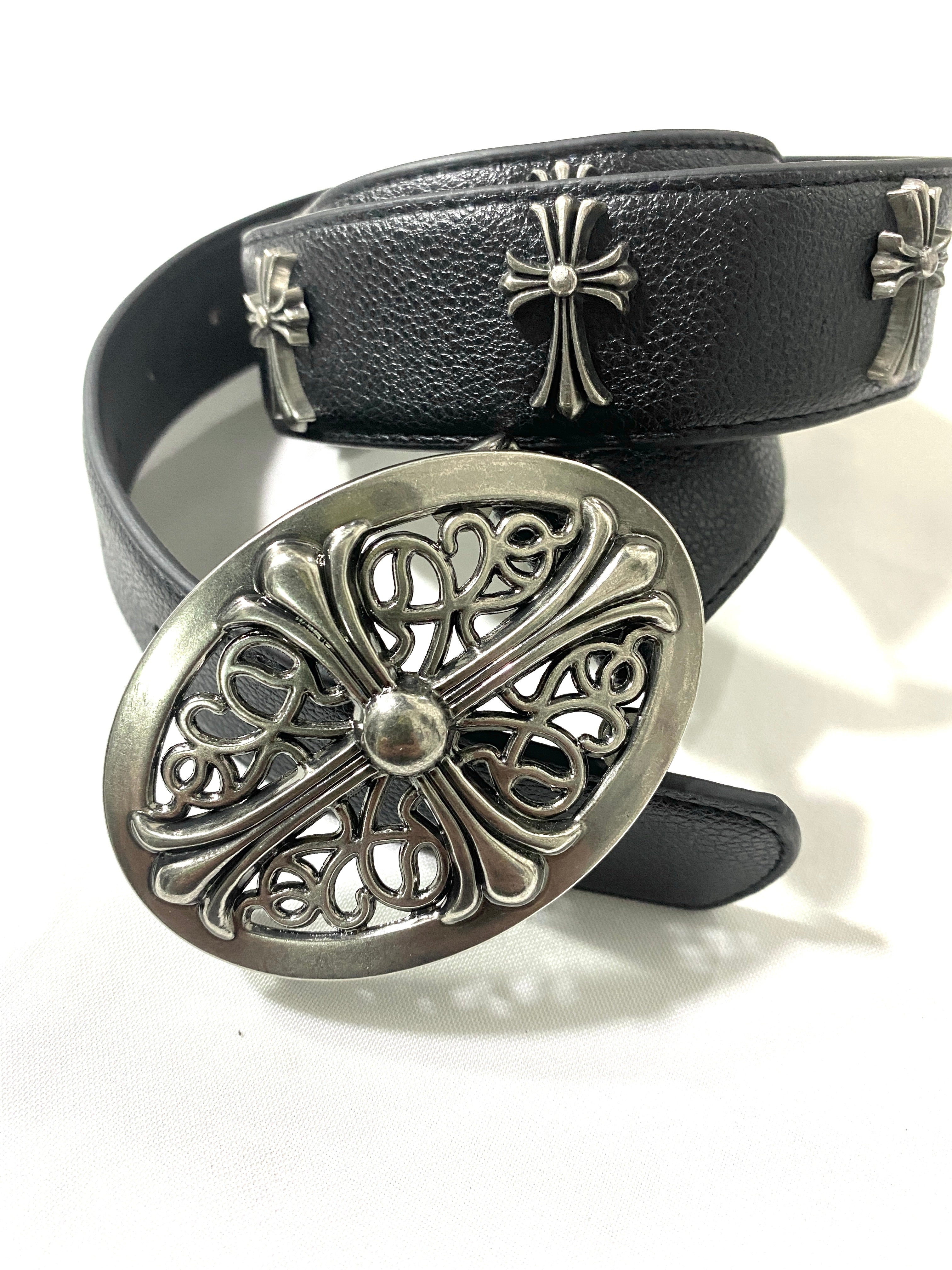 GOTHIC OVAL