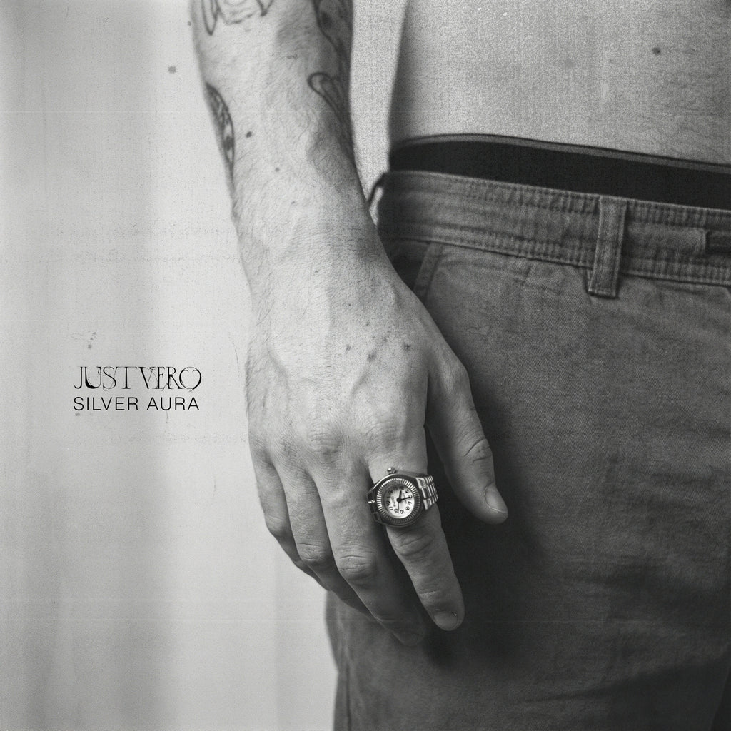 SILVER AURA