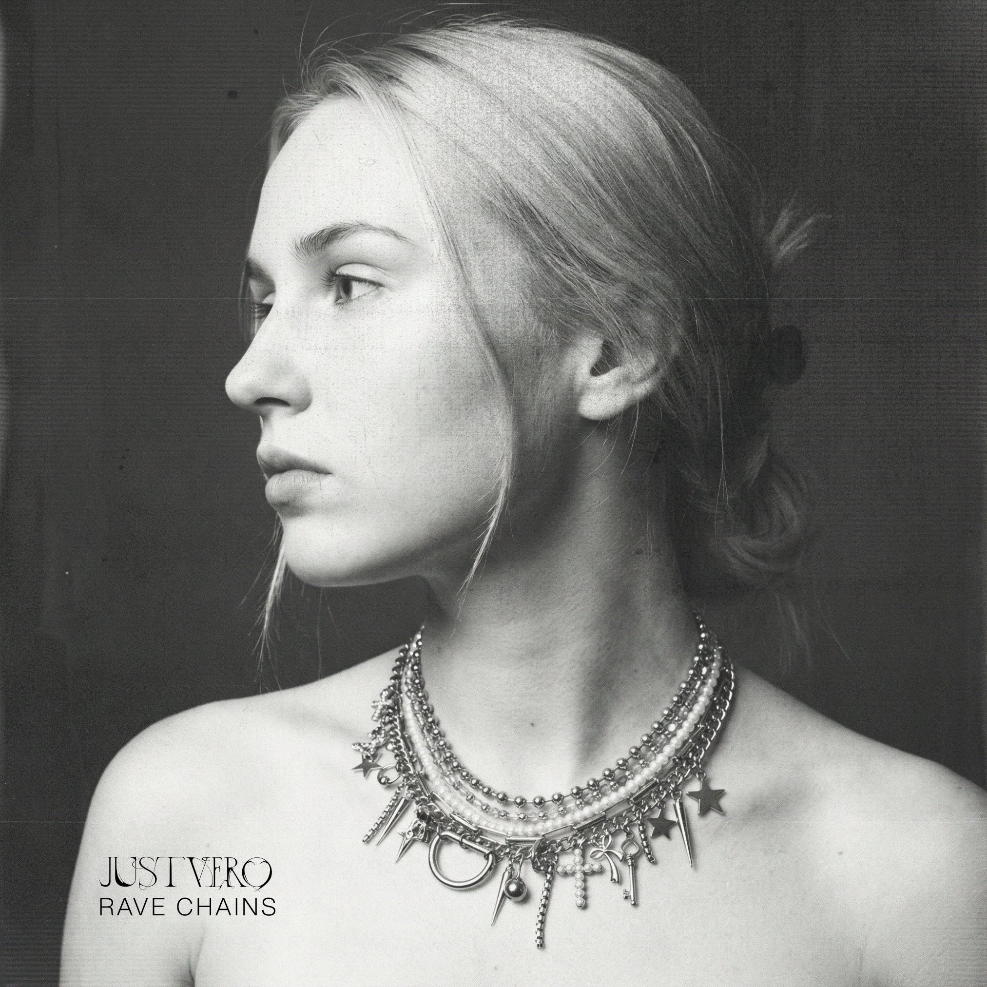 RAVE CHAINS