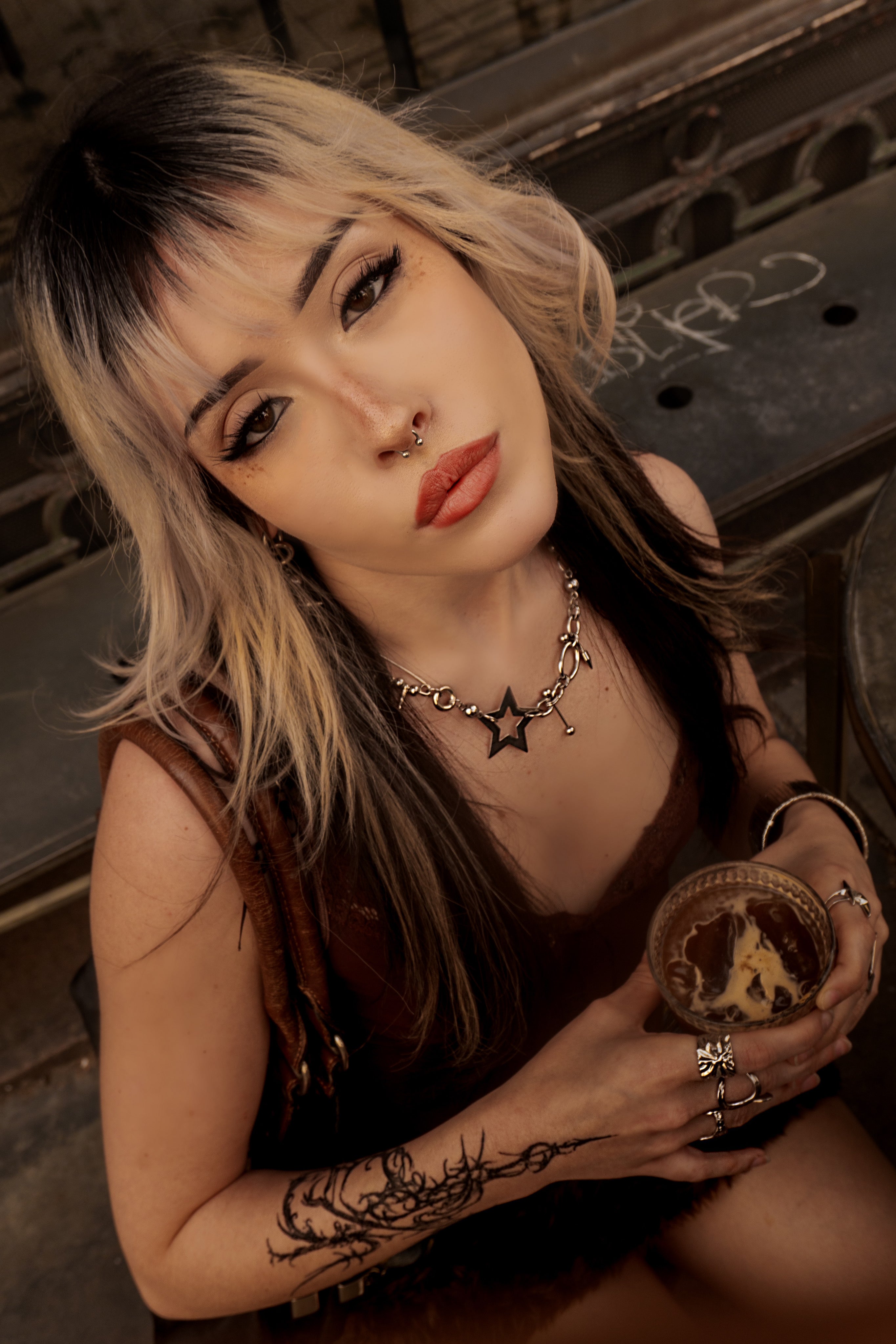 STUDDED STAR PENDANT