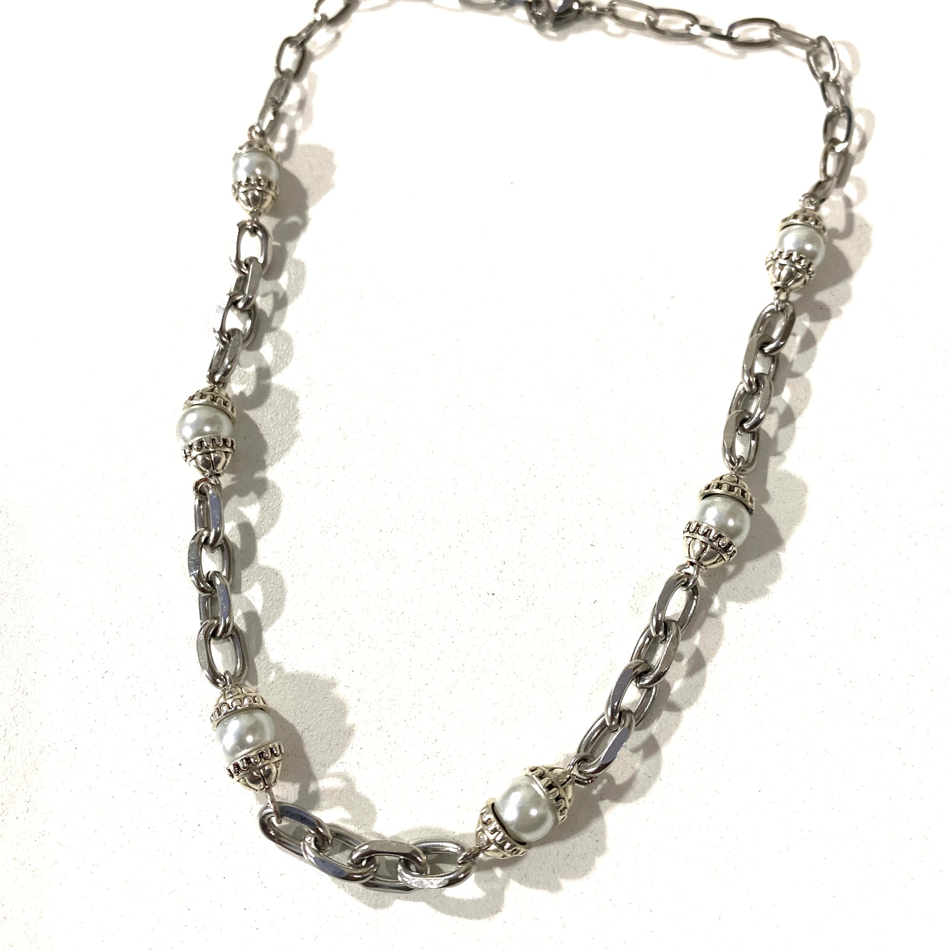 PEARL AND CHAIN