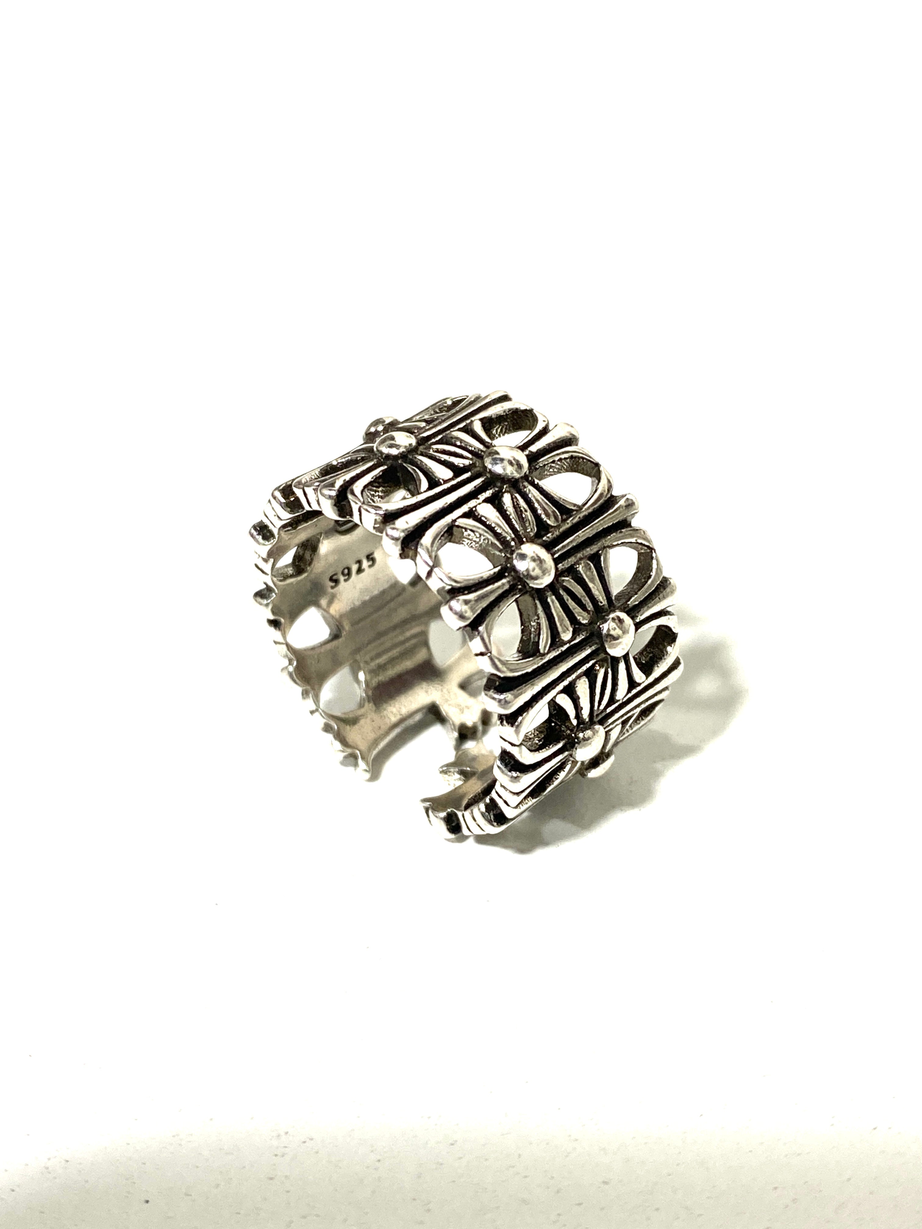 TOMB RING