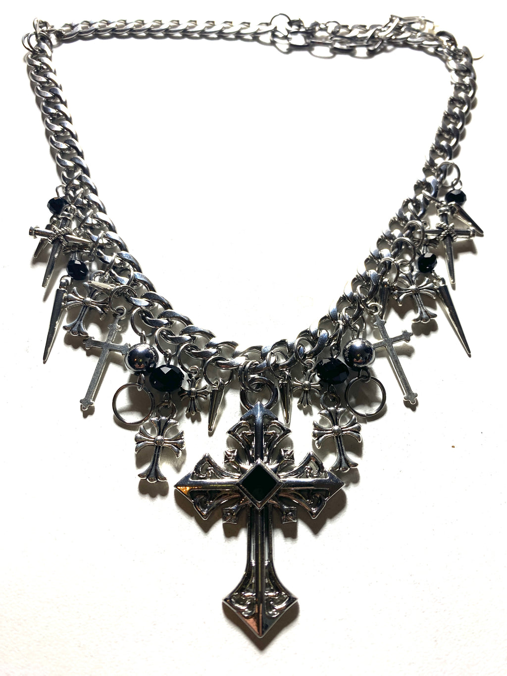DARK CROWN