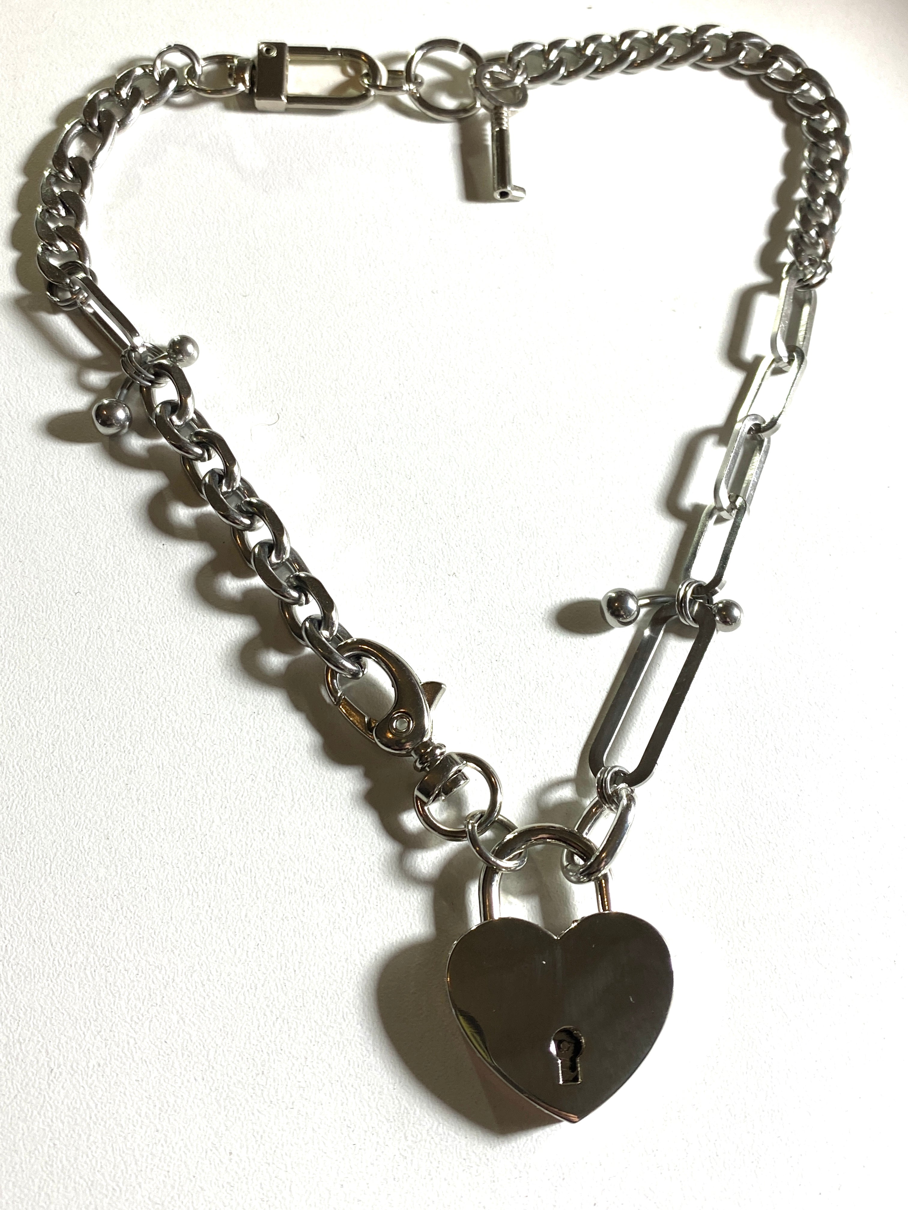 HEARTLOCK