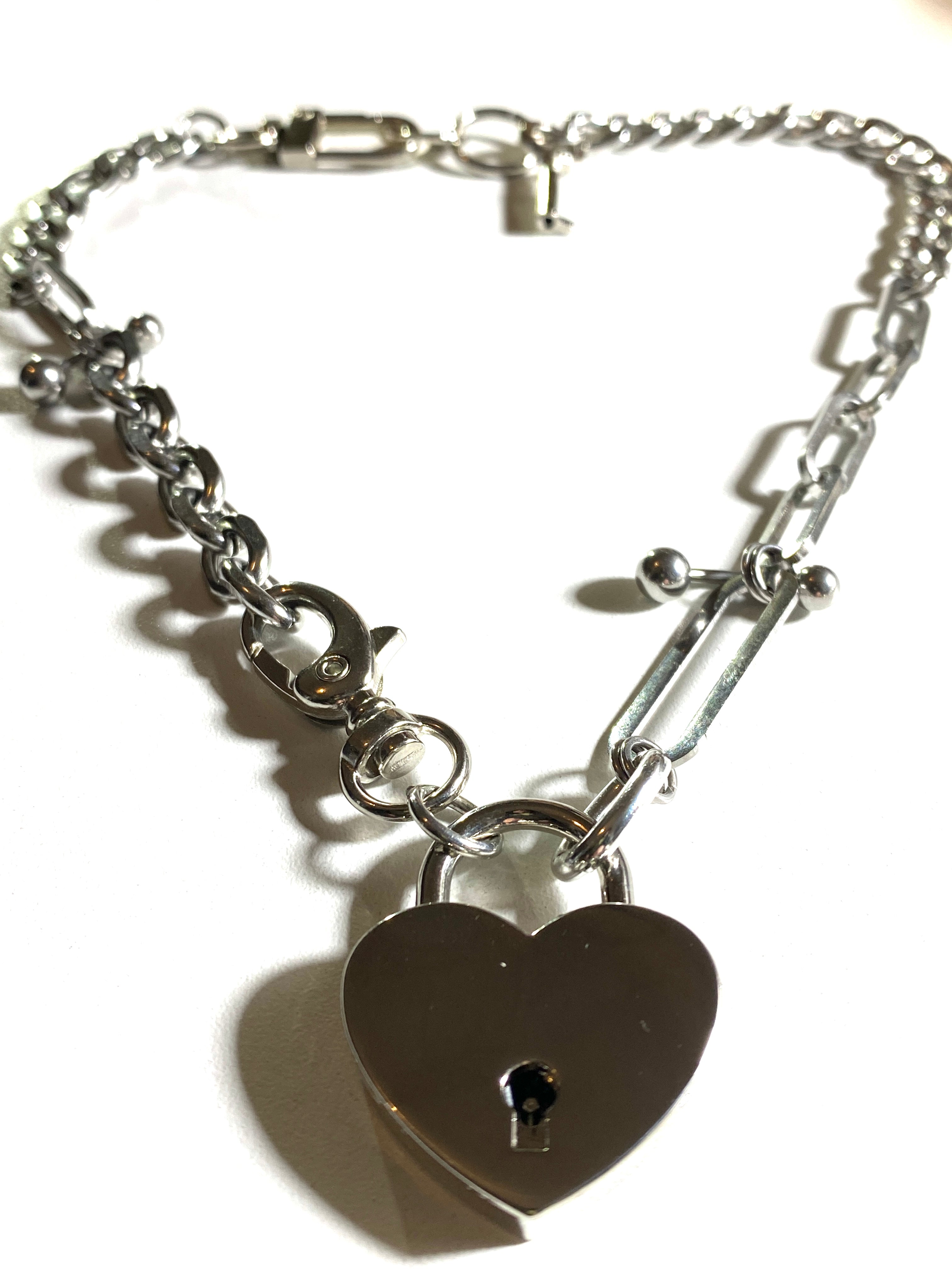 HEARTLOCK