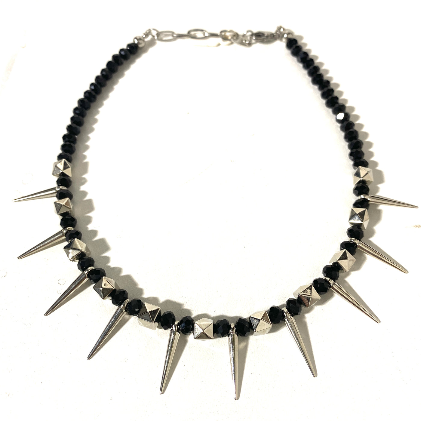 SPIKED CRYSTAL PEARLS